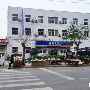 许昌货运事故现场实录，事故原因调查中，紧急处理后续事宜